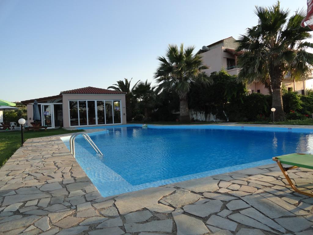 Pardalakis Studios Gerani  Екстер'єр фото