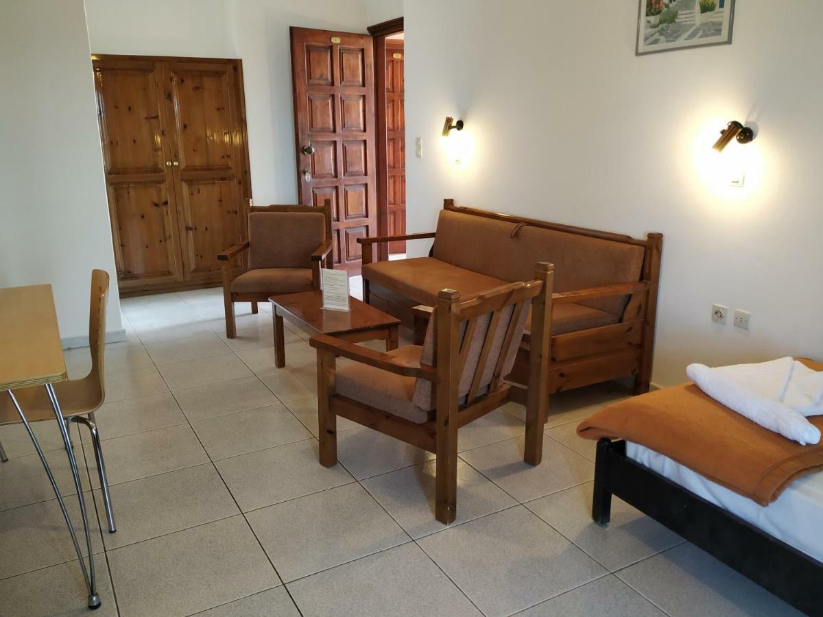 Pardalakis Studios Gerani  Екстер'єр фото