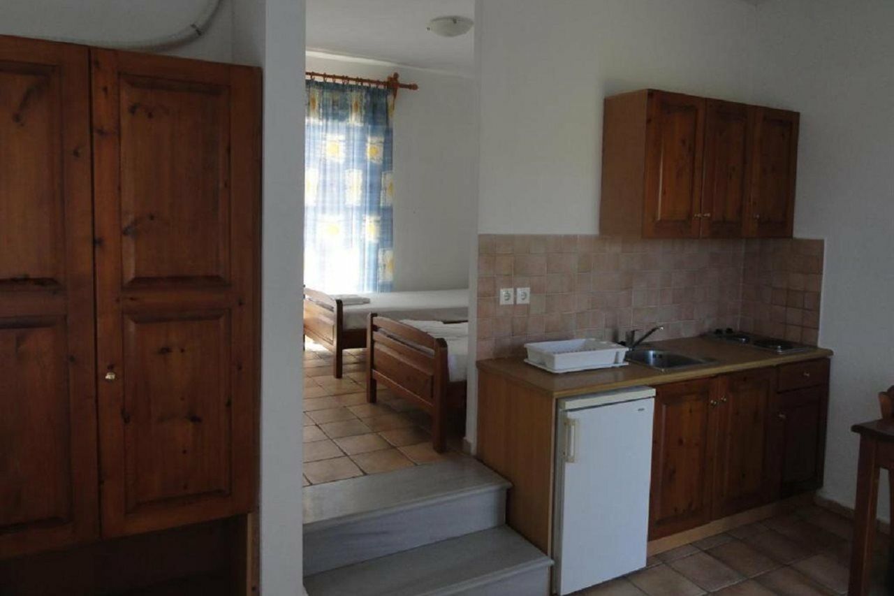 Pardalakis Studios Gerani  Екстер'єр фото